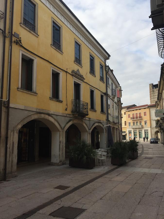 B&B Via Garibaldi Lonigo Buitenkant foto